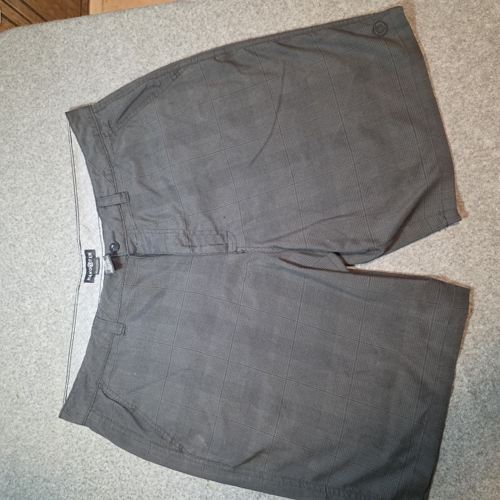 Hang Ten men's gray plaid hybrid chino shorts (size 40 X1